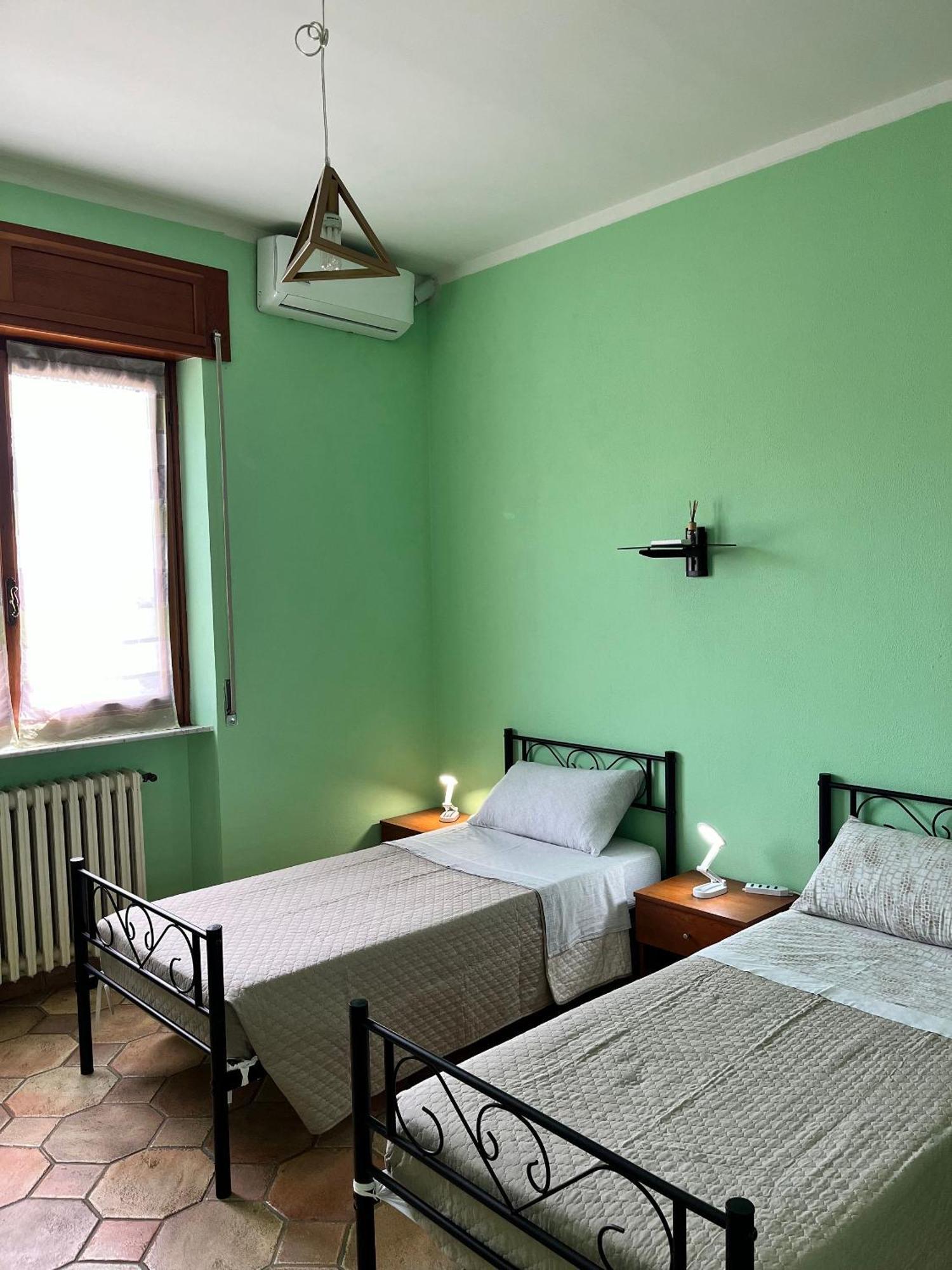 Room In Bb - Casa T Home Bed And Breakfast Tagliolo Monferrato Luaran gambar